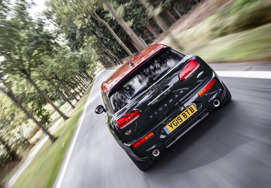  Mini John Cooper Works Clubman (F54) 2019 года  (UK) (фото 27 из 27)